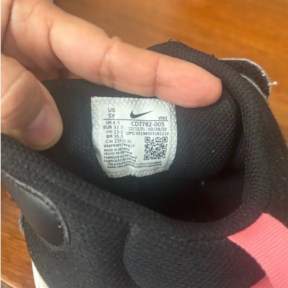 Nike High-Top Court Borough Mid 2 Sneakers - White, Black & Pink 5Y 37.5 - Picture 6 of 6